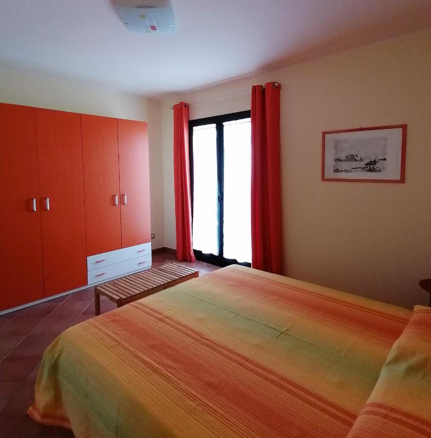 Apartment Saro & Tea Castel di Tusa Eksteriør billede